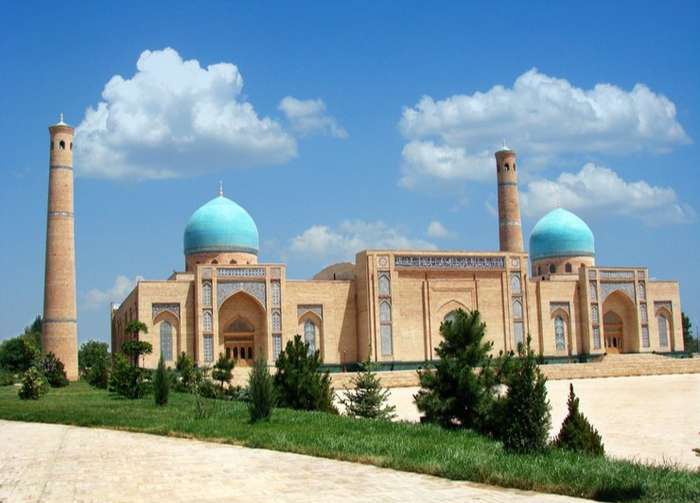 Abu Bakr Qaffol Shoshiy – mehr-saxovat sohibi
