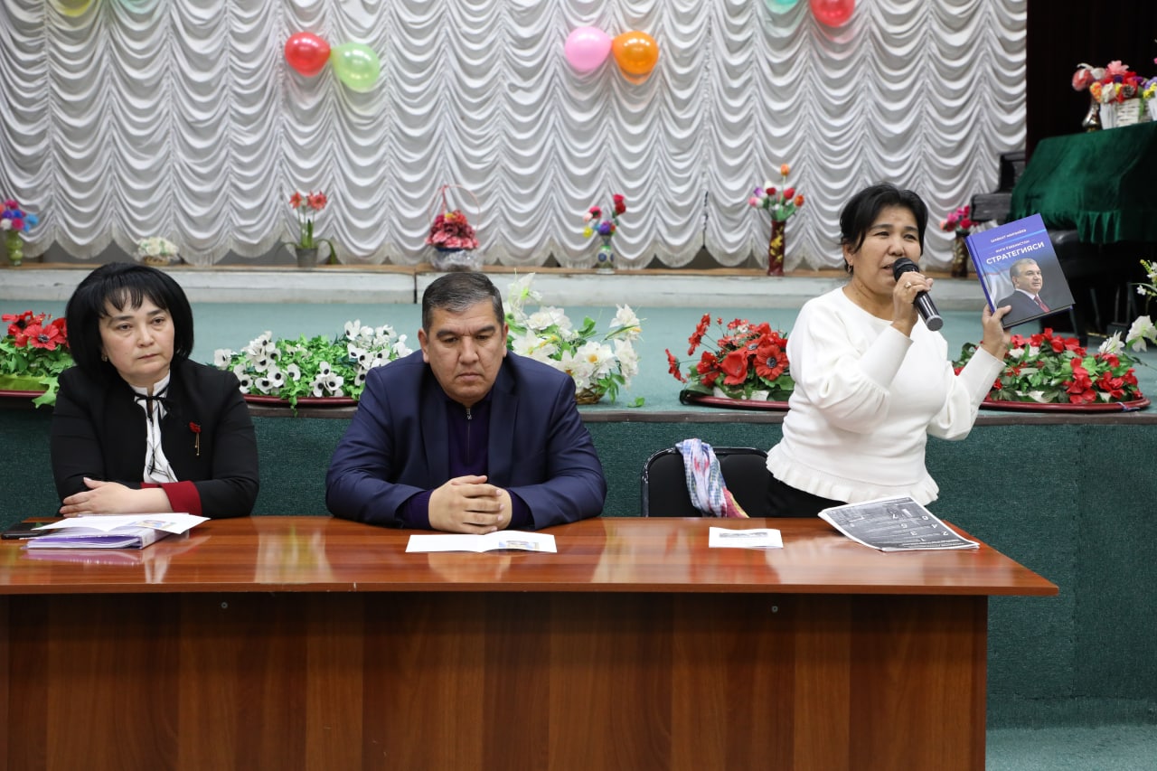 Akademiya dotsenti “Yangi O‘zbekiston strategiyasi” kitobining mazmun-mohiyati to‘g‘risida ma’ruza qildi