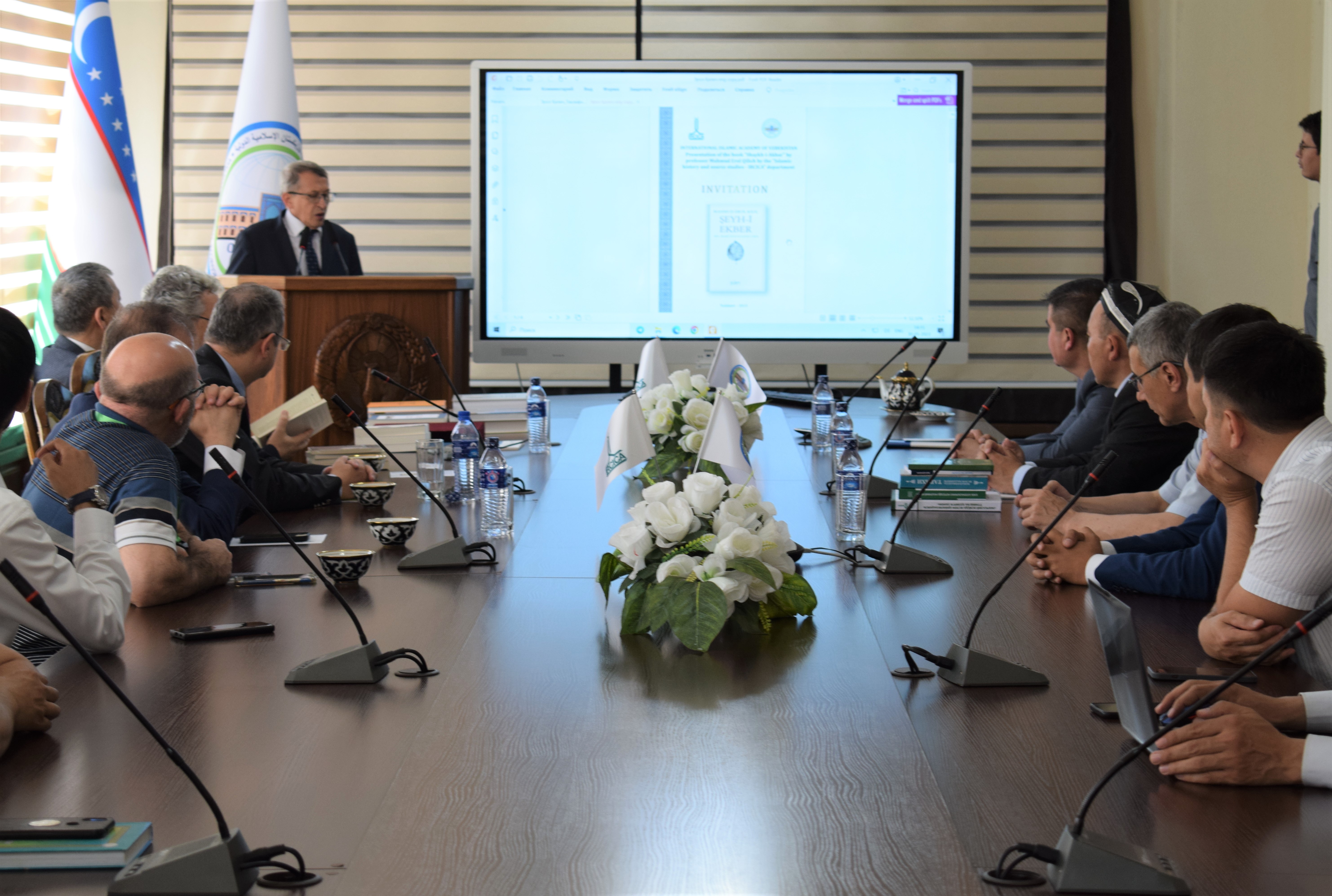 IRCICA tashkiloti direktori Mahmud Erol Qilichning kitobi taqdimoti o‘tkazildi