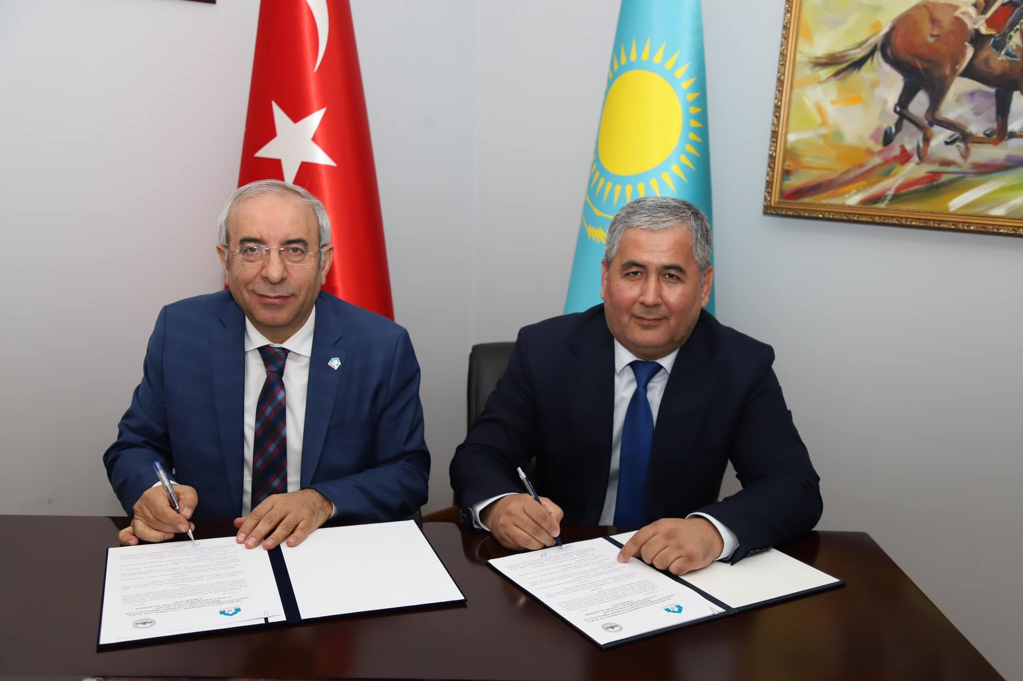 Xoja Ahmad Yassaviy nomidagi Xalqaro qozoq-turk universiteti bilan memorandum imzolandi