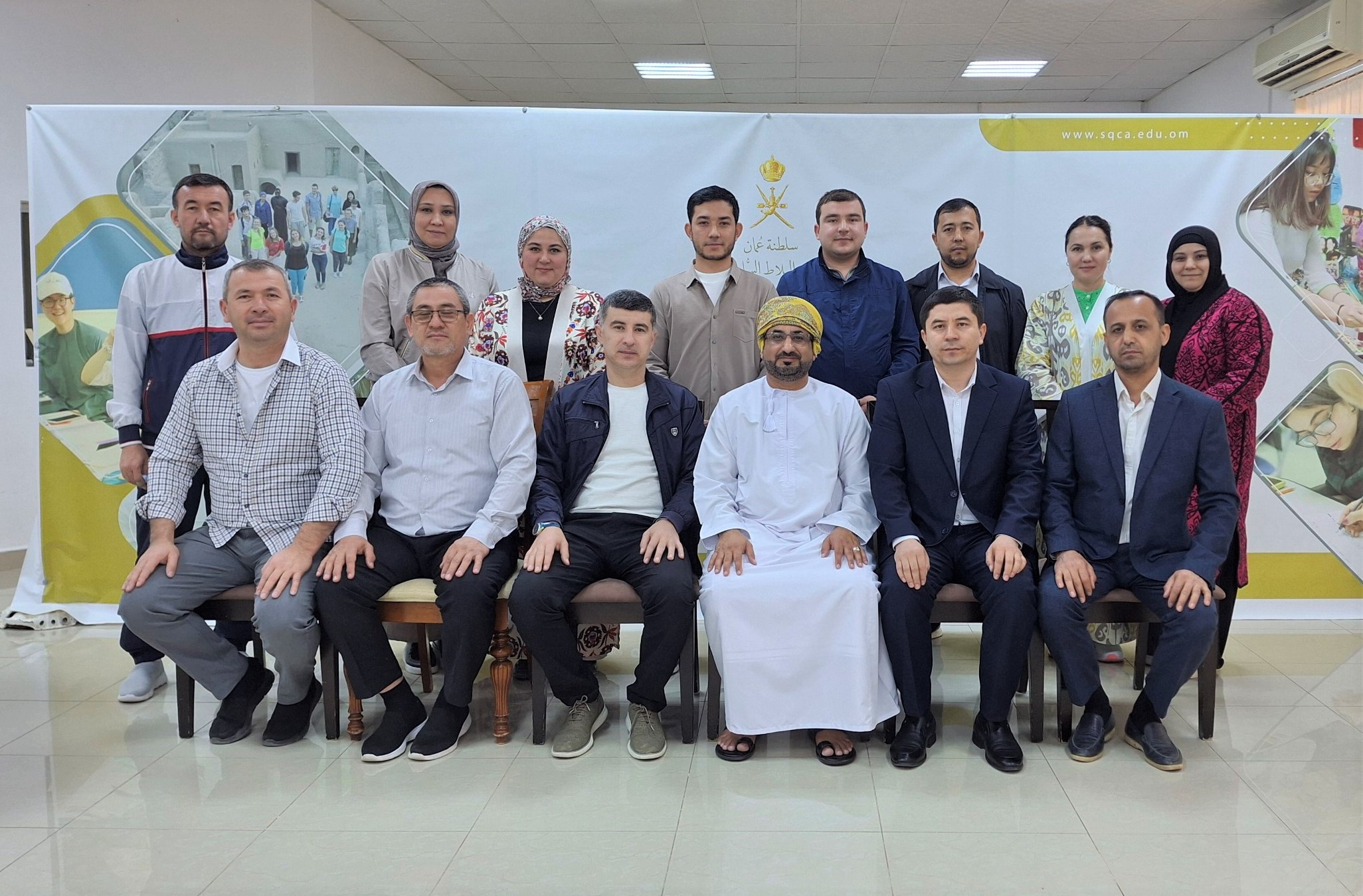 Akademiya vakillari Sulton Qobus universitetida malaka oshirmoqda