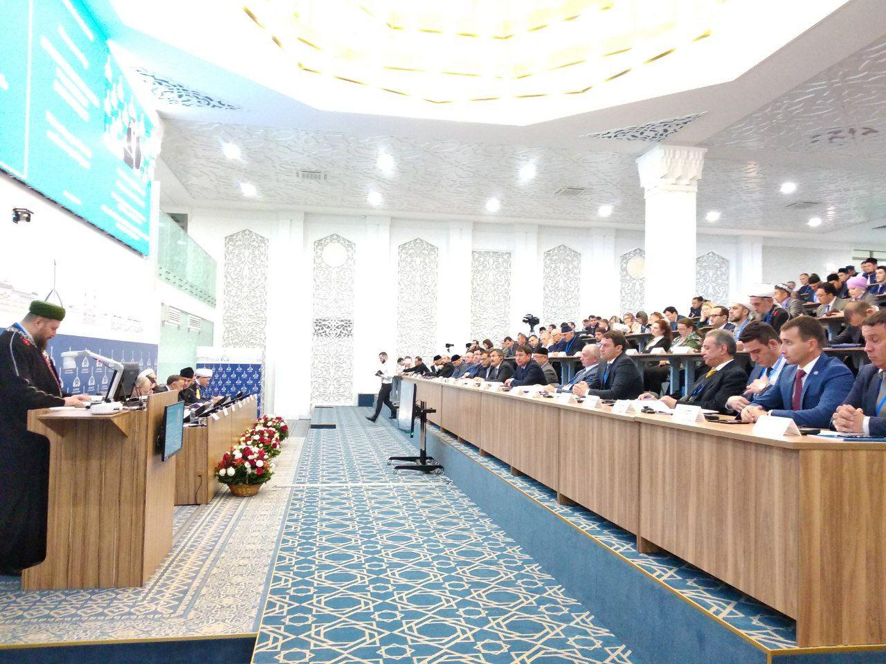ألقى أستاذ أكاديمية أوزبكستان الإسلامية الدولية محاضرة في المؤتمر الذي انعقد في روسيا