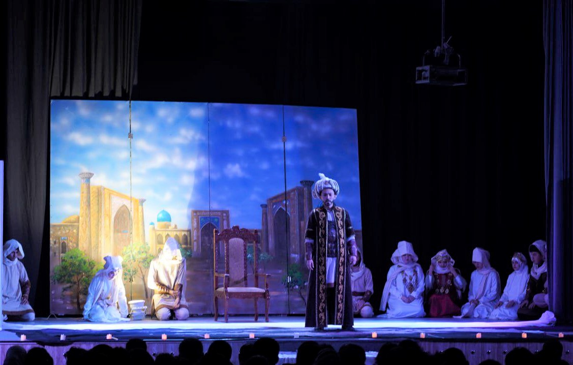 The play "Babur" was performed by the Students' Theater Studio of the Academy