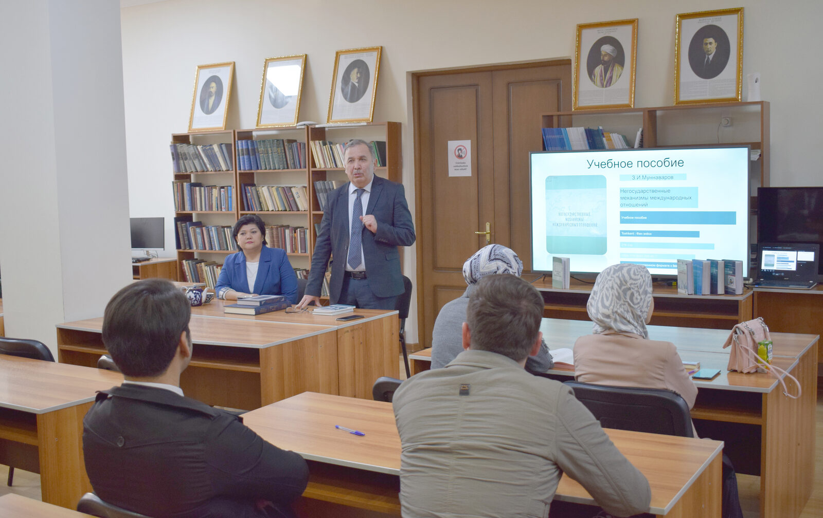 Yangi kitoblar taqdimoti