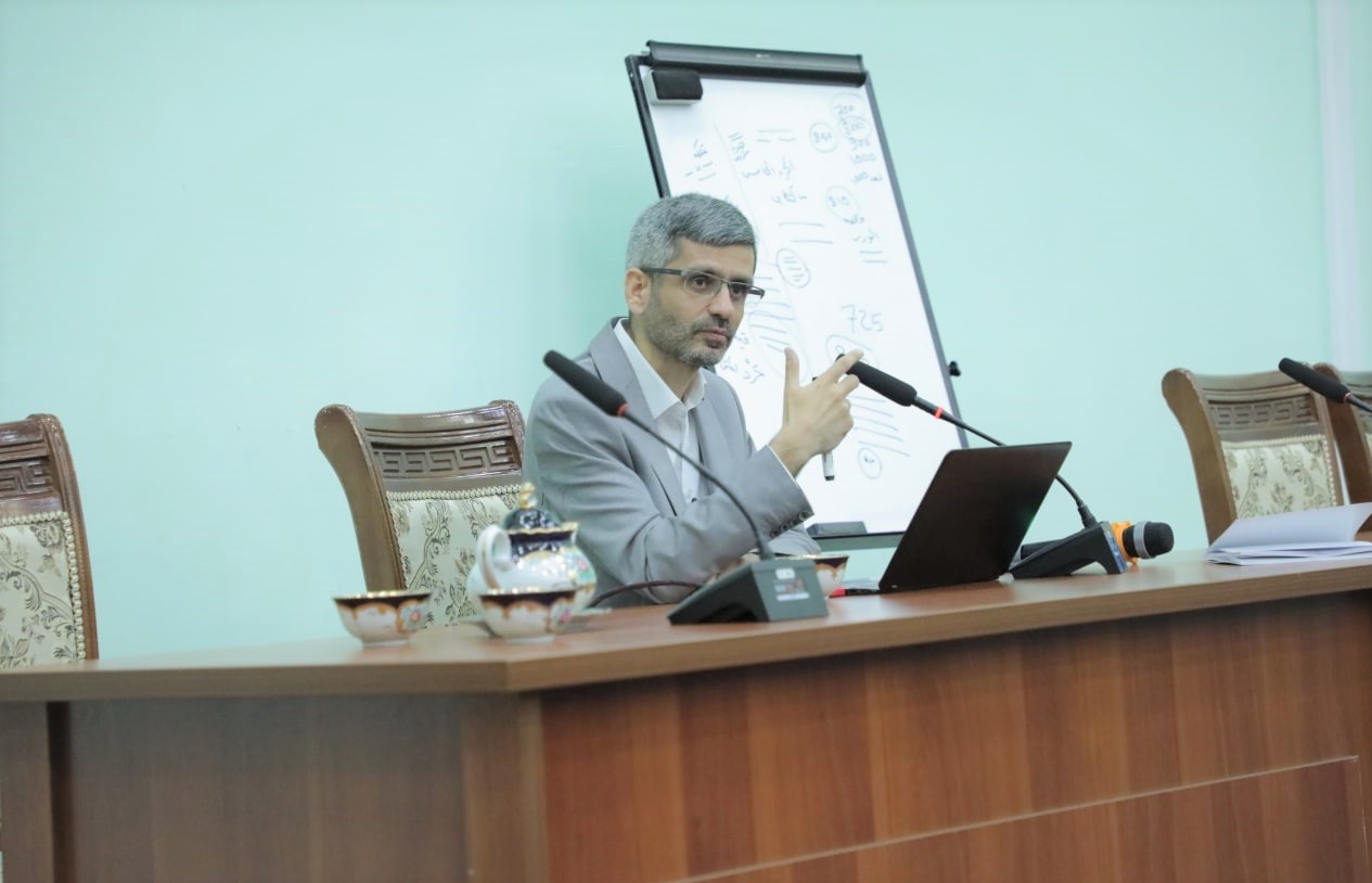 Doktor Hamza Bakriy ishtirokida o‘quv mashg‘uloti o‘tkazildi