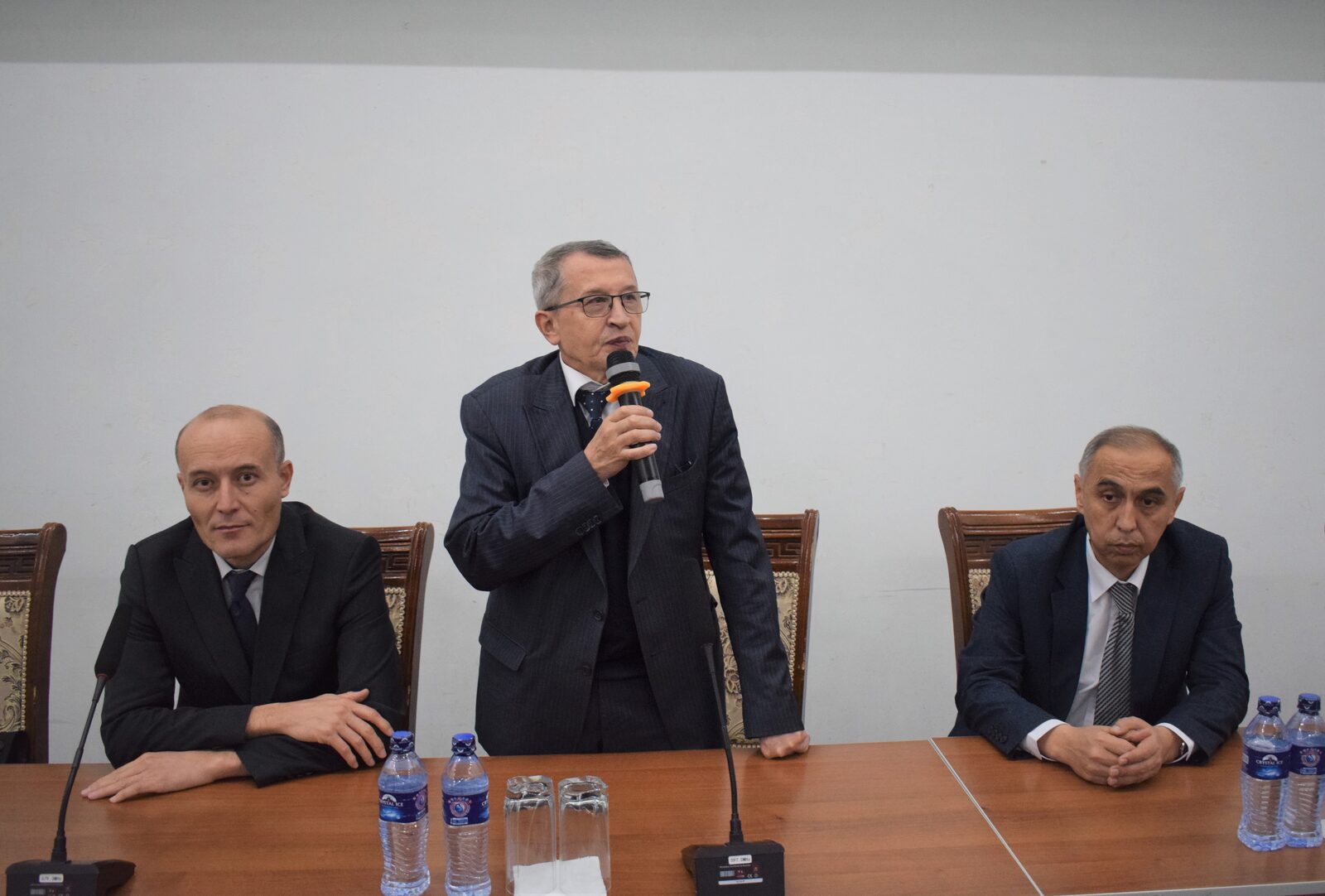 Akademiyada “Jaholatga qarshi ma’rifat” mavzusida tadbir o‘tkazildi