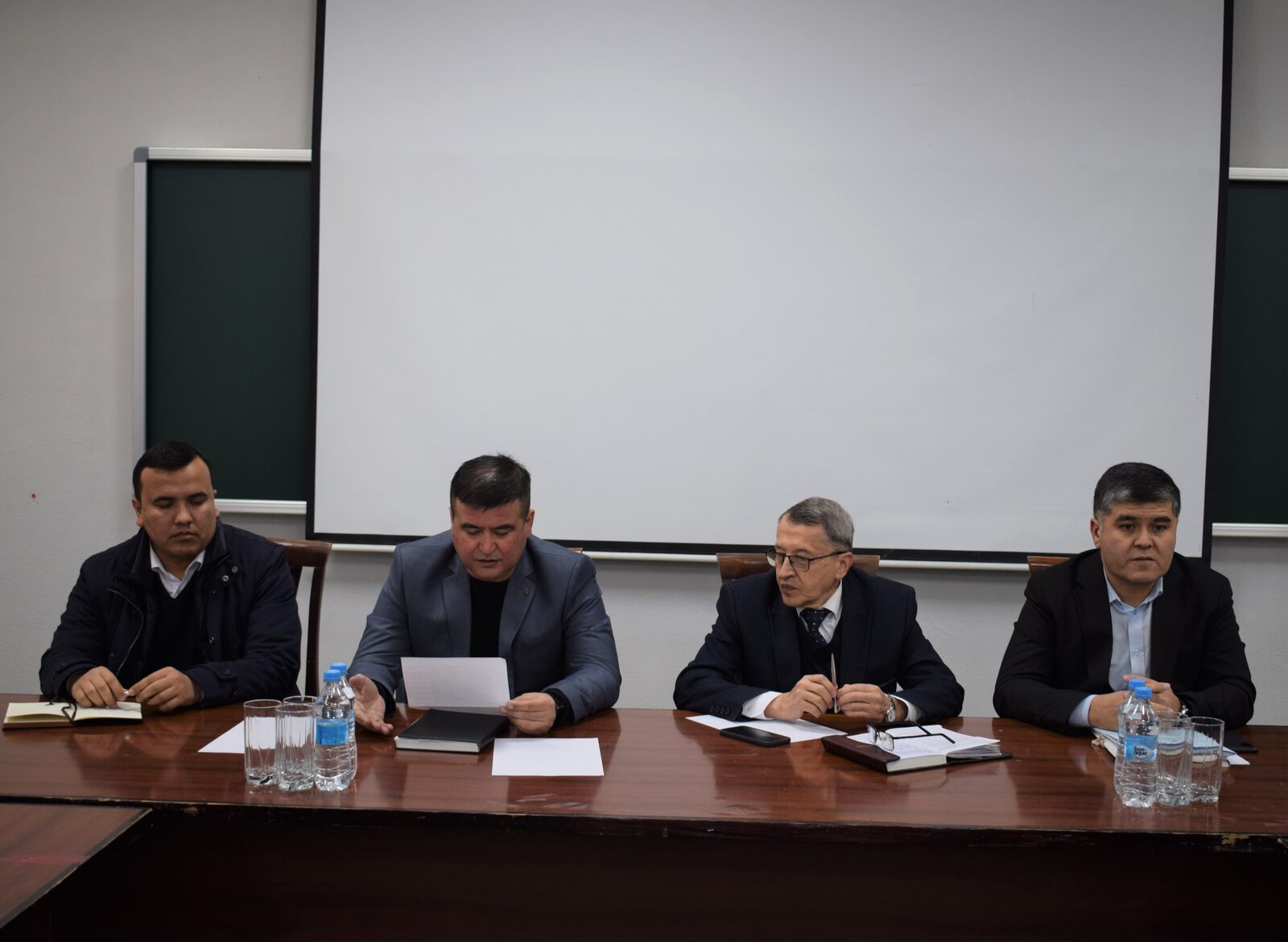 Akademiya doktorantlari bilan muhim mavzuda muloqot o‘tkazildi