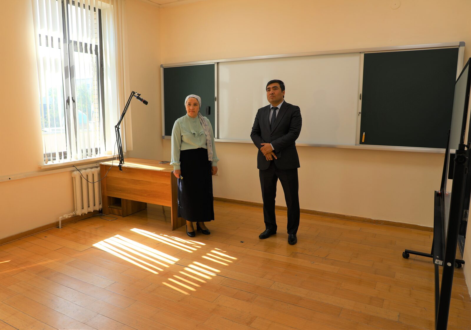 Akademiyada ziyorat gid-tarjimonlari uchun maxsus seminar kurslar tashkil etildi