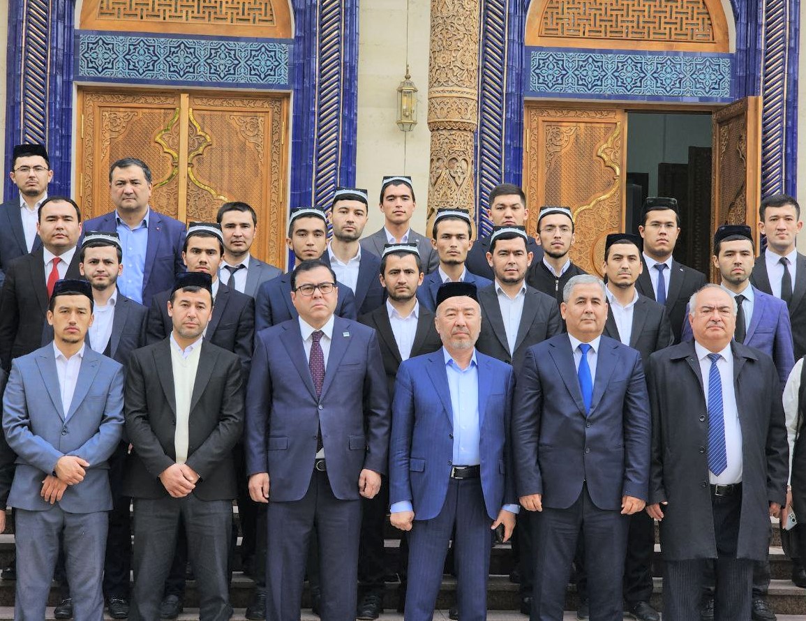 Akademiya rektori respublika ilmiy-amaliy anjumanida ma’ruza qildi