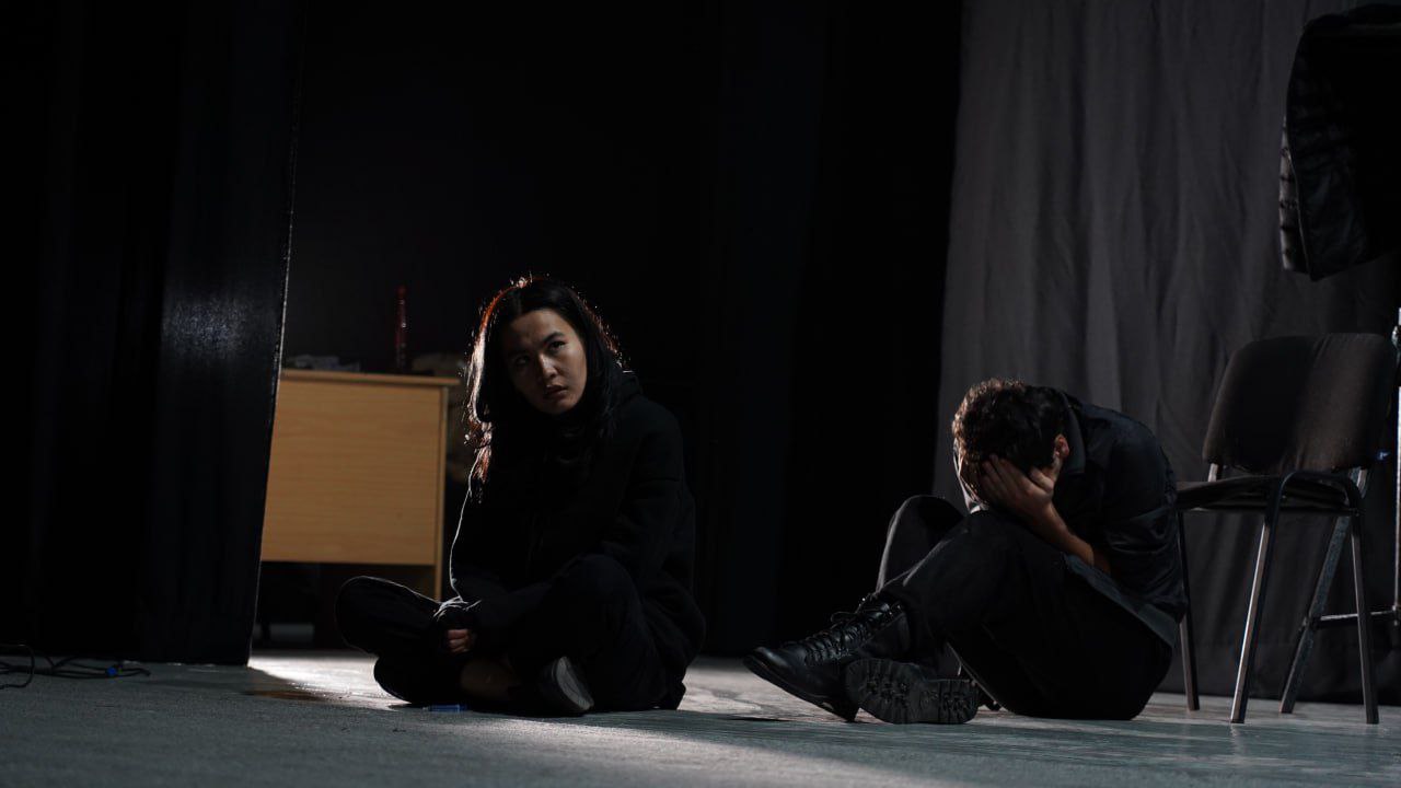 Oriental universitetida Akademiya talabalar teatr studiyasi jamoasi spektakl namoyish etdi