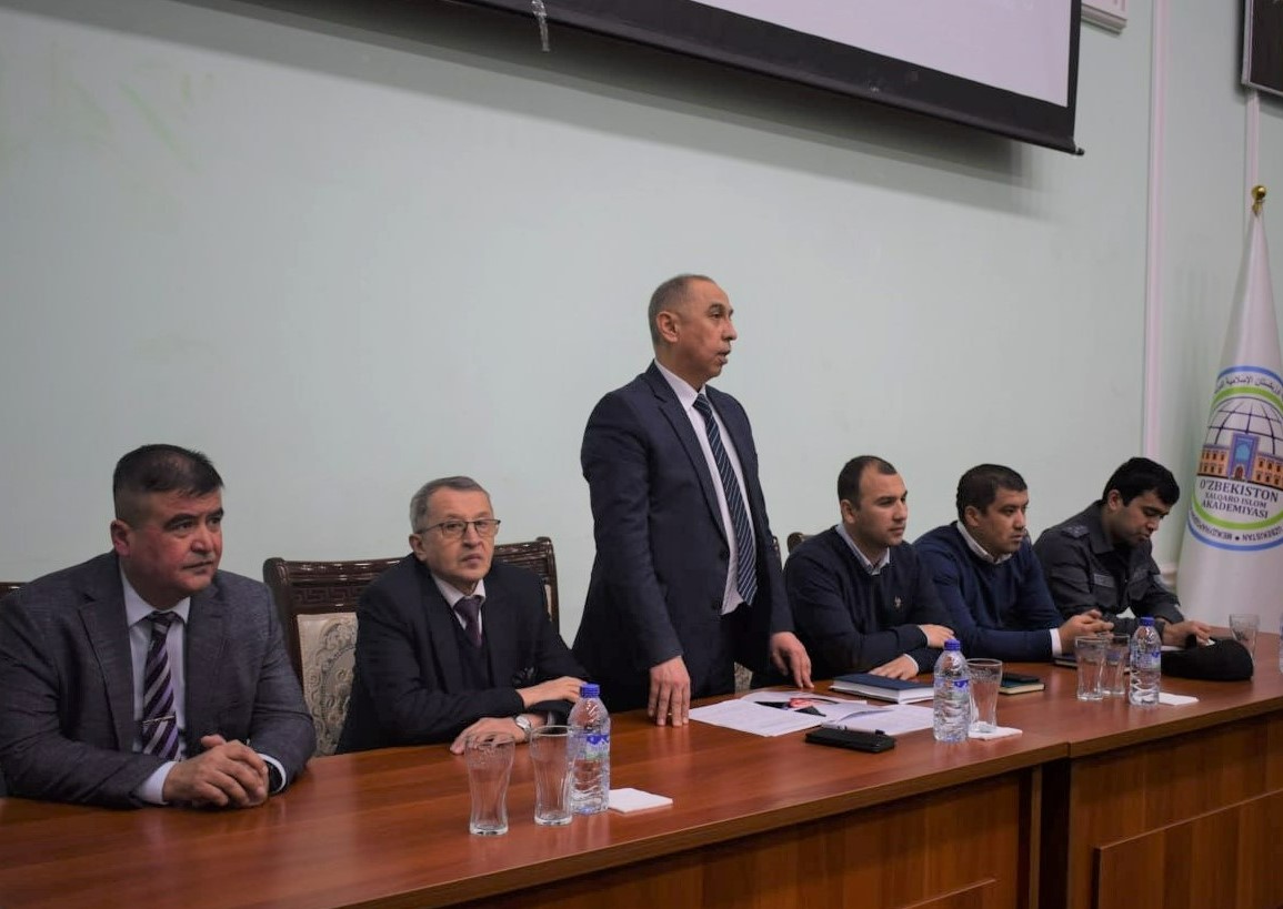 “Radikalizmga qarshi ma’rifat bilan kurashamiz” mavzusida talabalar bilan ochiq muloqot bo‘lib o‘tdi