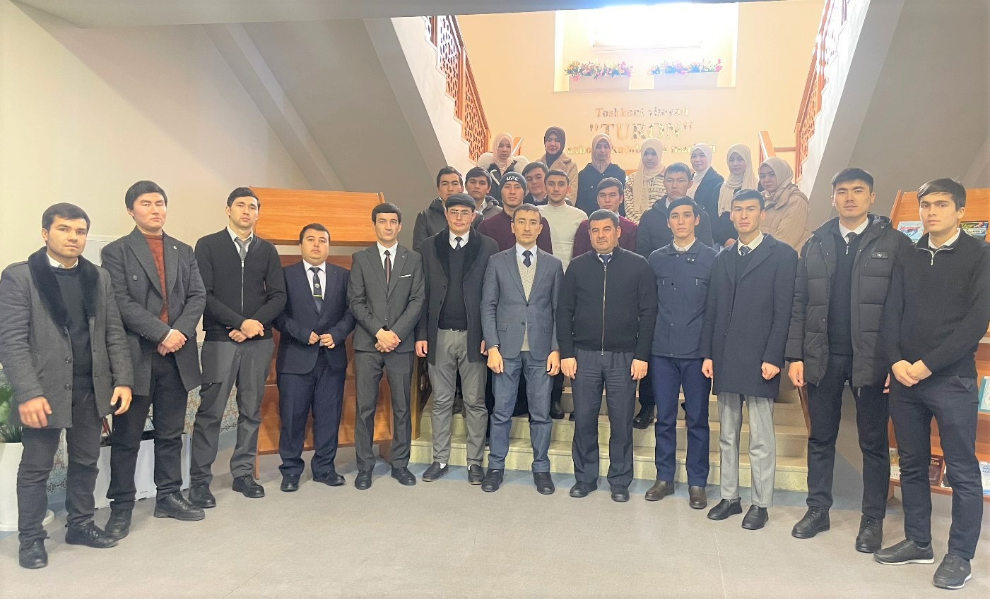Bir asrdan ortiq tarixga ega qutlug‘ ma’rifat maskaniga tashrif
