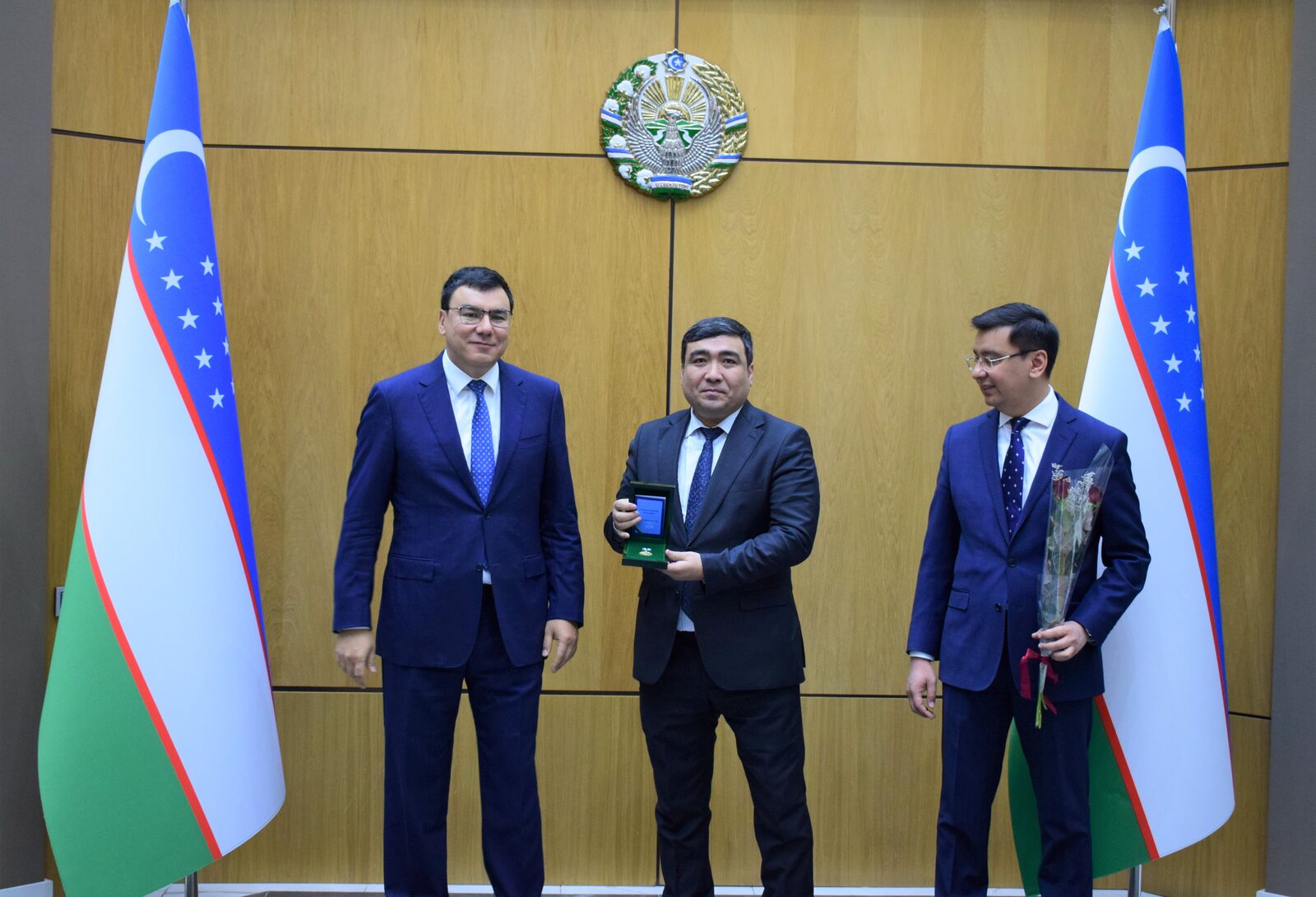 Akademiya prorektori “Turizm fidoyisi” ko‘krak nishoni bilan taqdirlandi