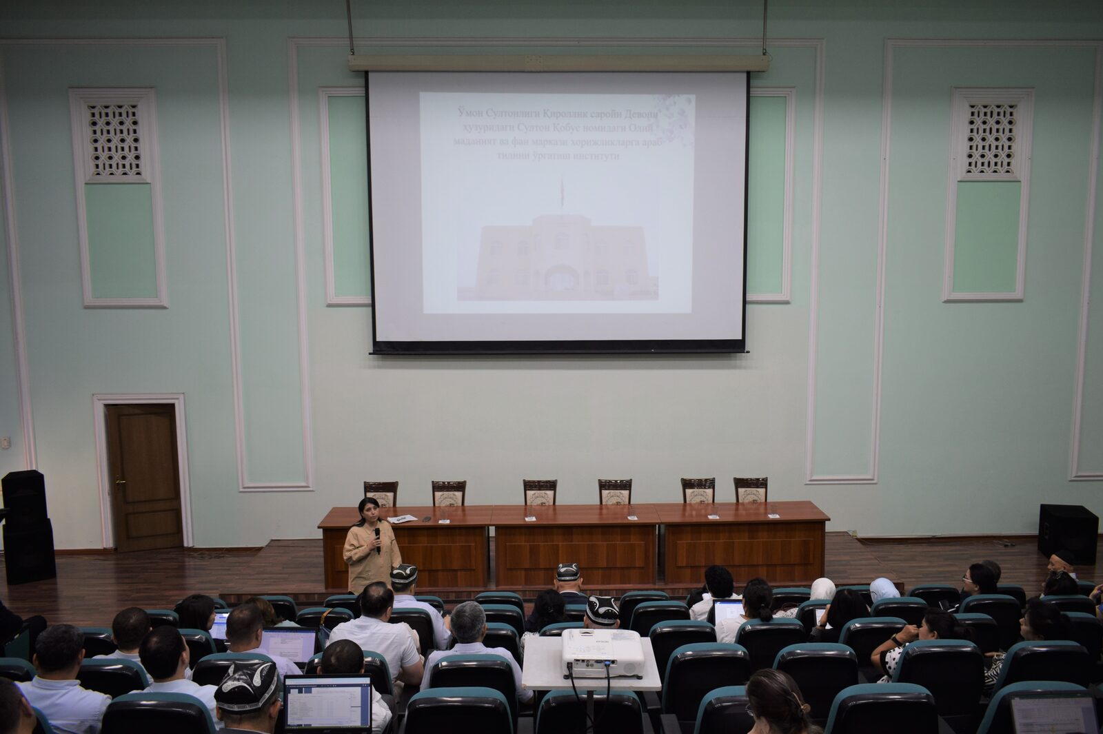 Akademiyada professor-o‘qituvchilar uchun seminar-treninglar davom etmoqda