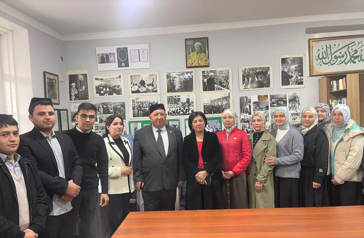 Talabalar Muftiy Boboxonovlar sulolasi hayoti va faoliyati bilan yaqindan tanishdi