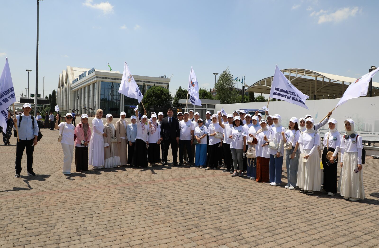 Akademiya vakillari “Оrоl dengiziga poyezd” yoshlar ekologik aksiyasida ishtirok etish uchun Qoraqalpog‘istonga jo‘nab ketishdi