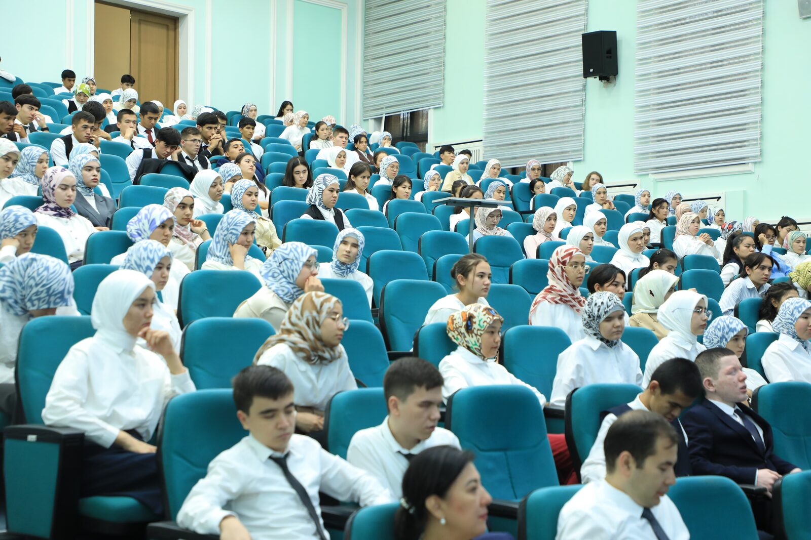 Akademiya mas’ullari ishtirokida uchrashuv o‘tkazildi