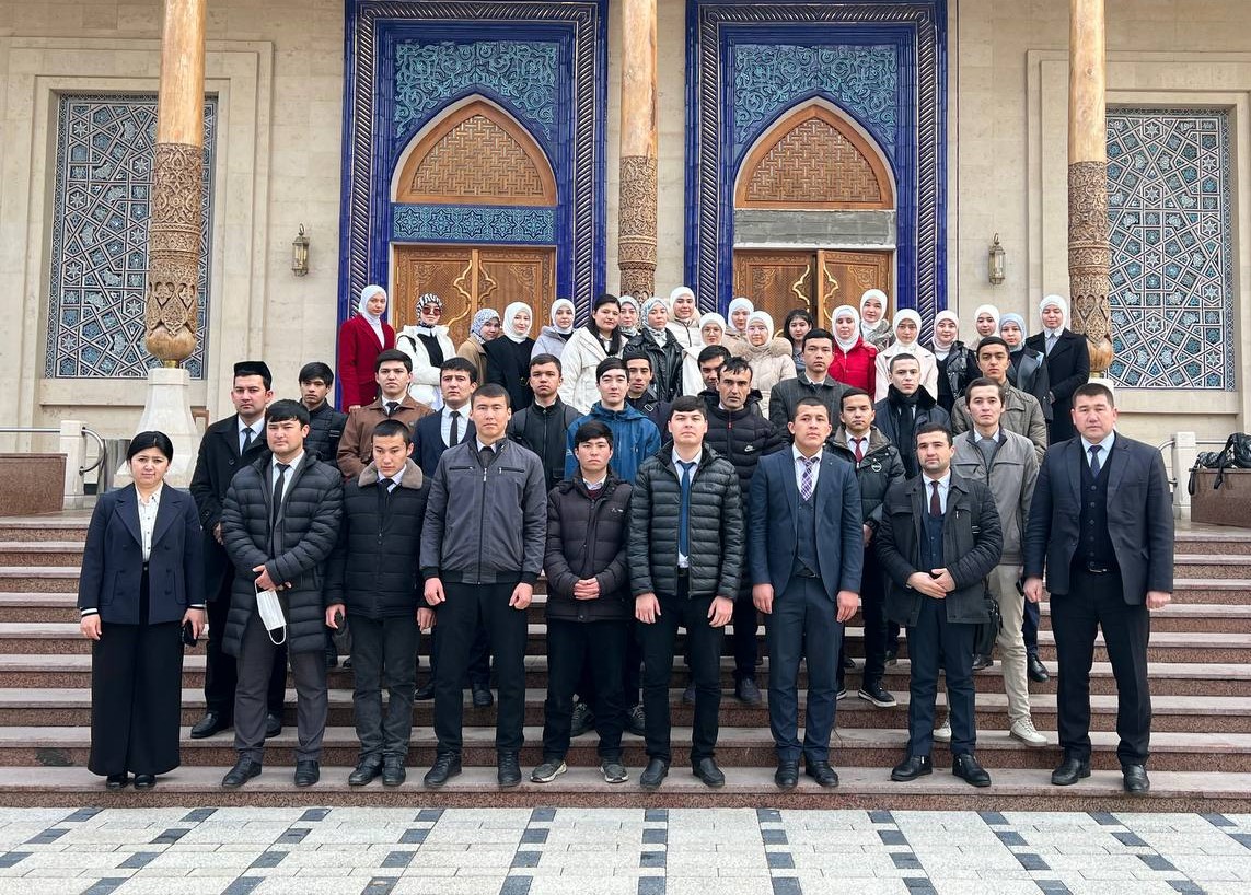 Millat oydinlarini yod etib