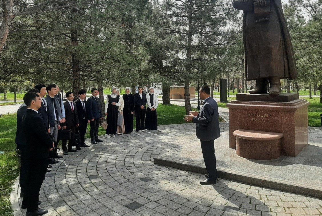 “Adiblar xiyoboni”da ma’rifiy tadbir o‘tkazildi