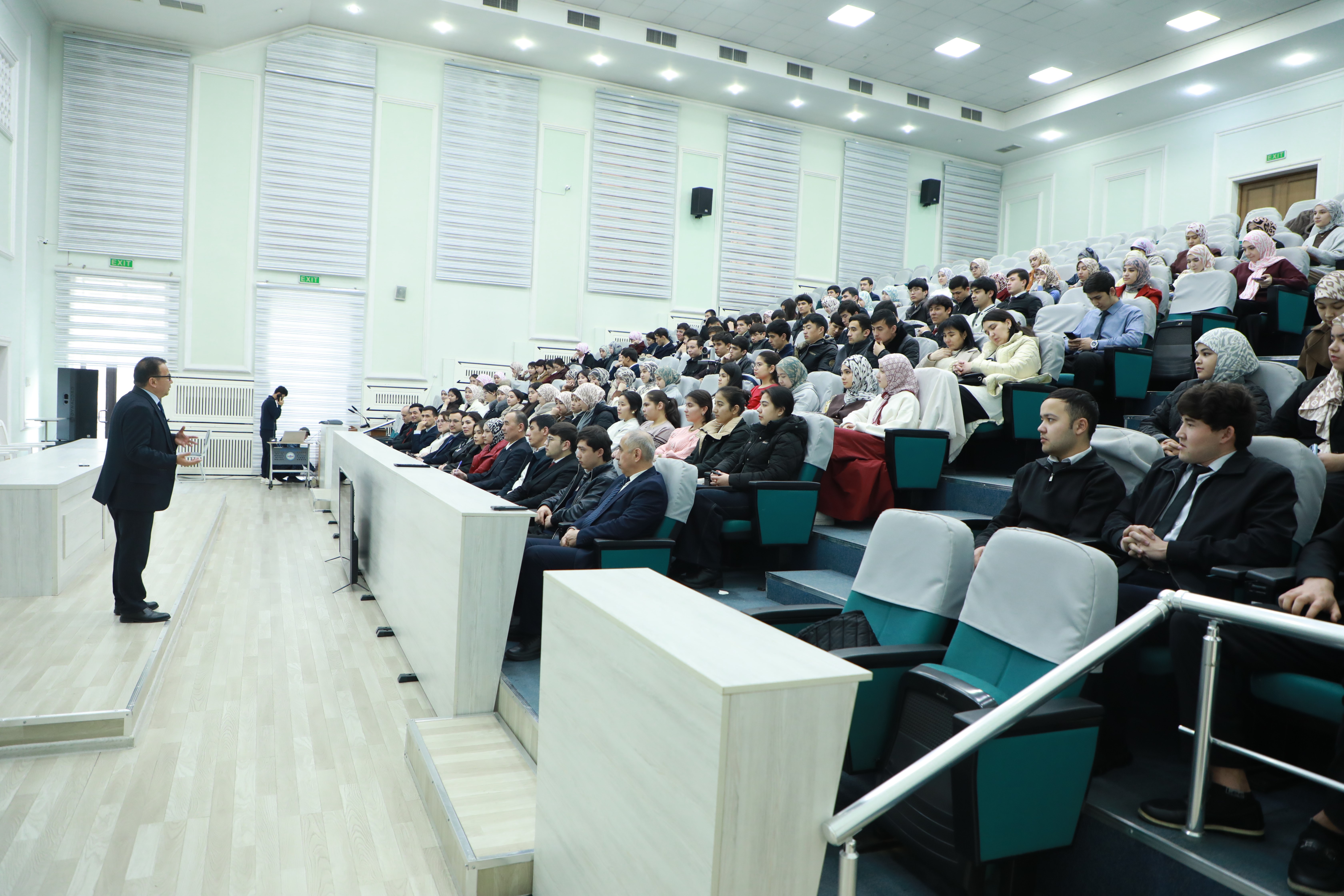 Maxsus kurs o‘quv mashg‘ulotlari davom etmoqda