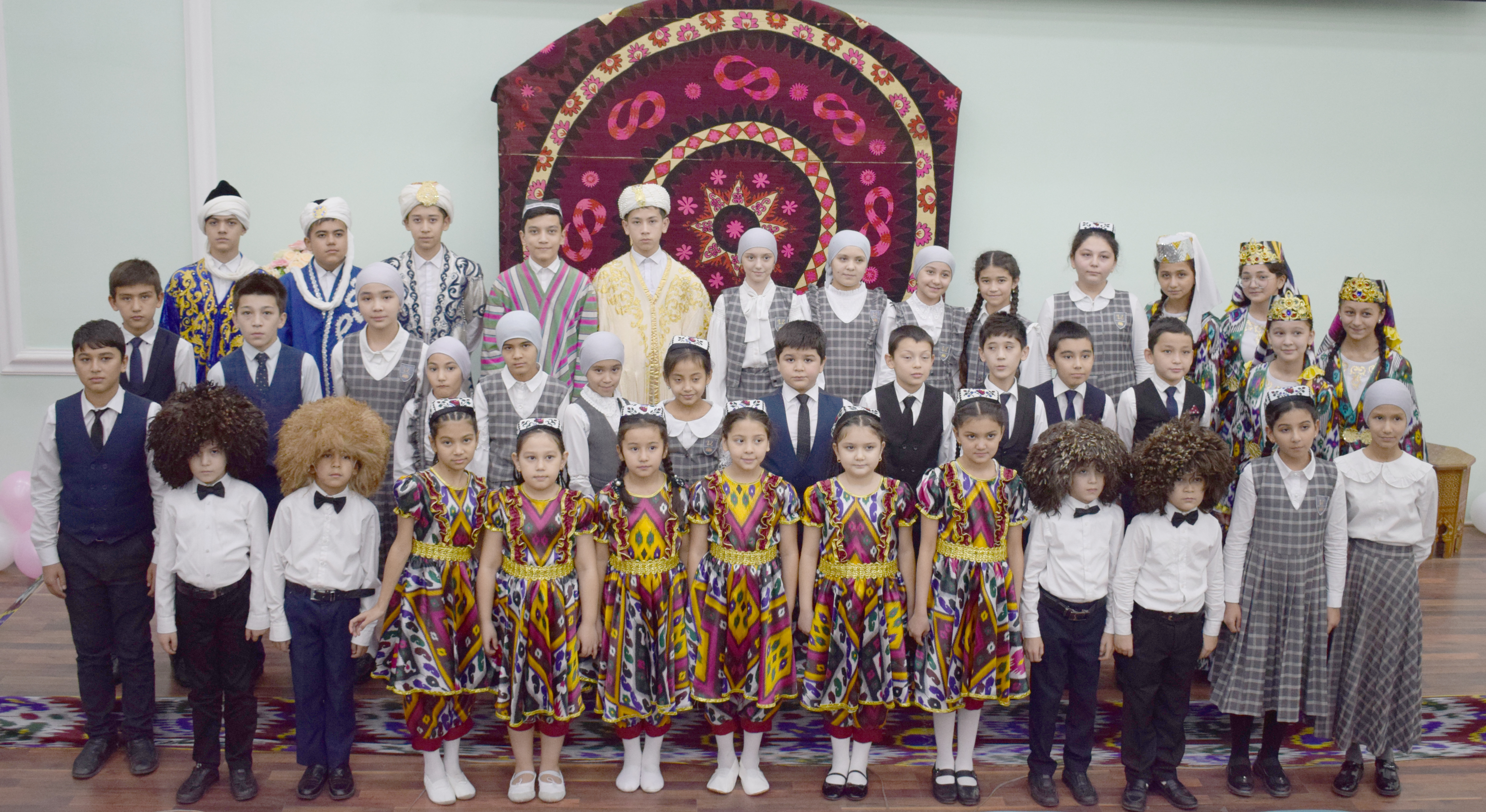 O‘zbek tili bayrami “Ziyo-zukko” maktabida ham nishonlandi