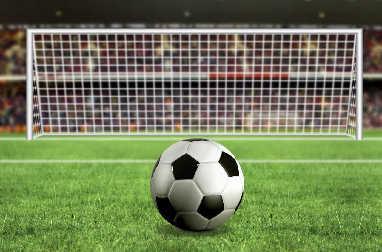 Sportsevar yoshlar maydonda bellashmoqda